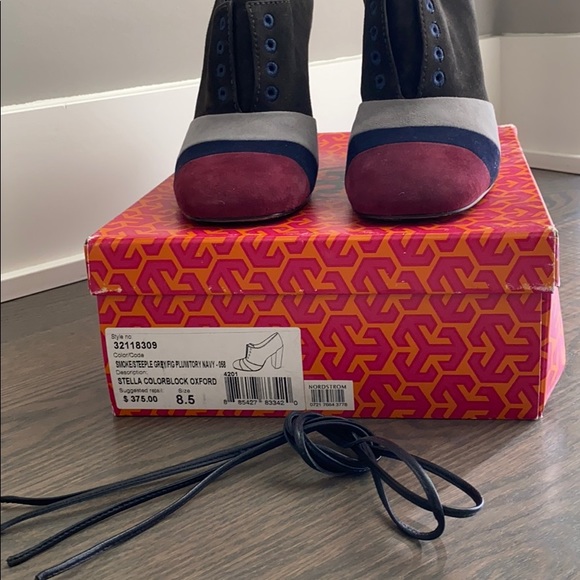 Tory Burch Stella Oxford - Picture 6 of 6